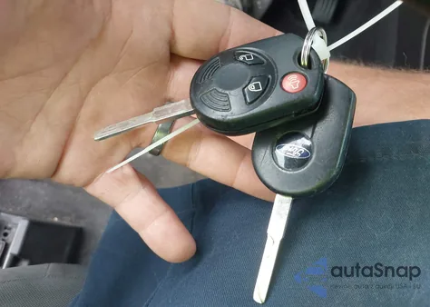 2016 Ford Escape S из США, поврежденный, VIN 1FMCU0F7XGUB30257